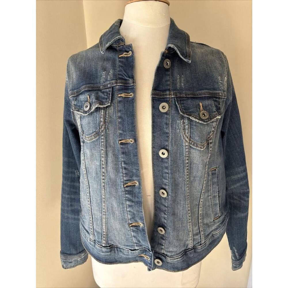 Torrid Distressed Jean Jacket Womens Size 0 Large Denim Medium Wash Button - Picture 1 of 13